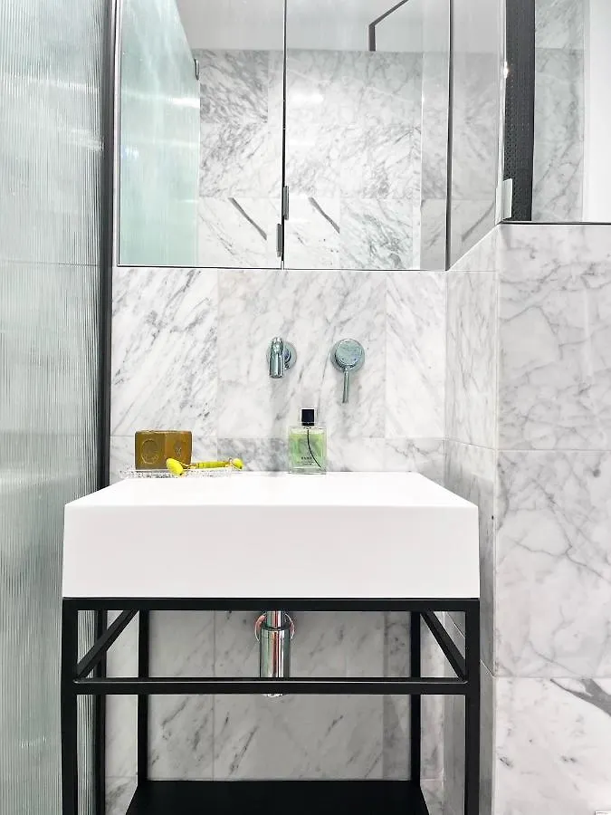 Design+Luxus Apartment Im Zentrum! +Netflix Warsaw Poland